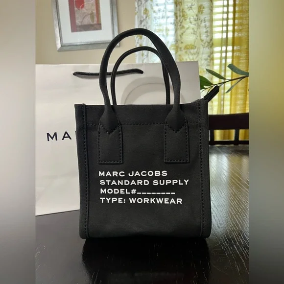 ❌SOLD❌NWT Marc Jacobs Canvas Crossbody Bag - Picture 2 of 8